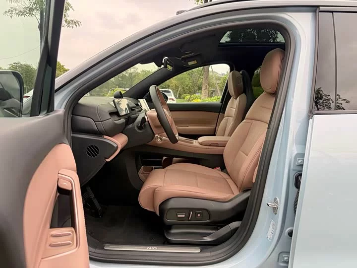 NIO ES6