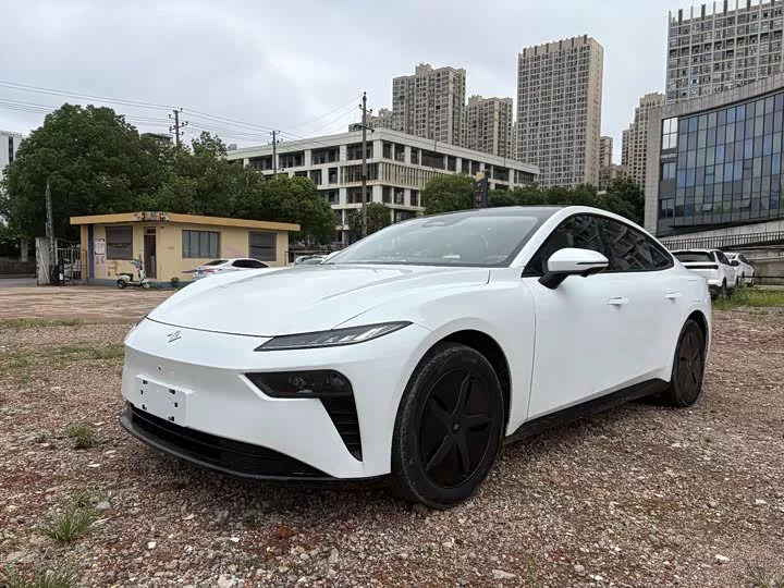 Dongfeng eπ007