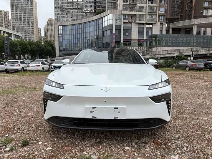 Dongfeng eπ007