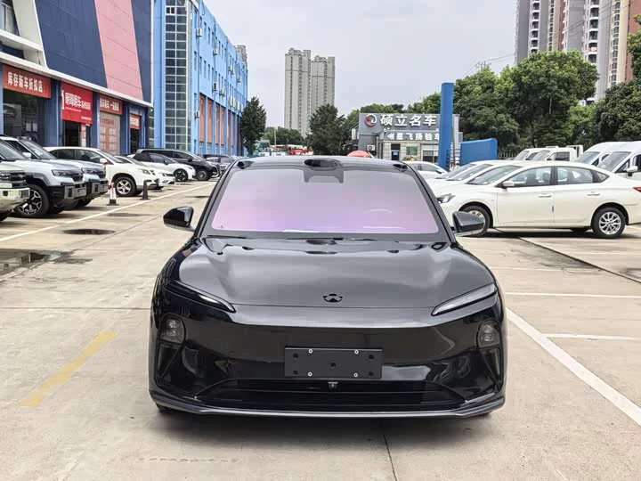 NIO ET5T
