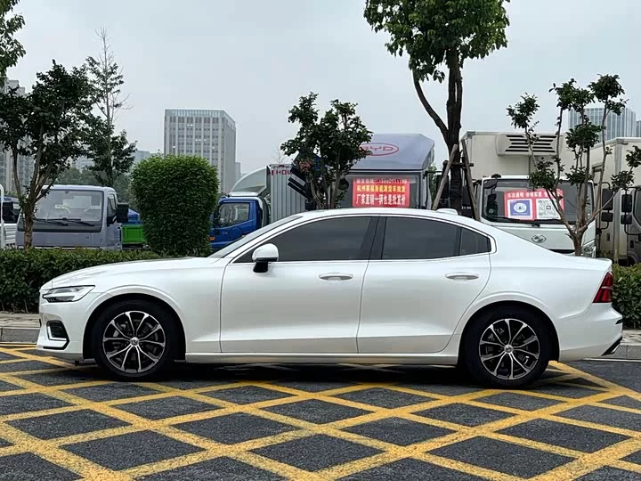Volvo S60