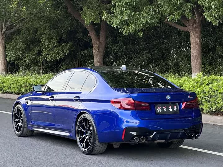 BMW M5