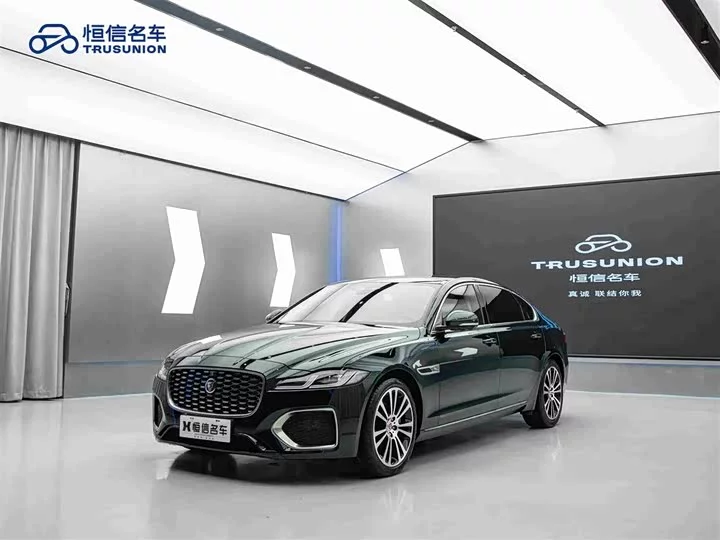 Jaguar XFL