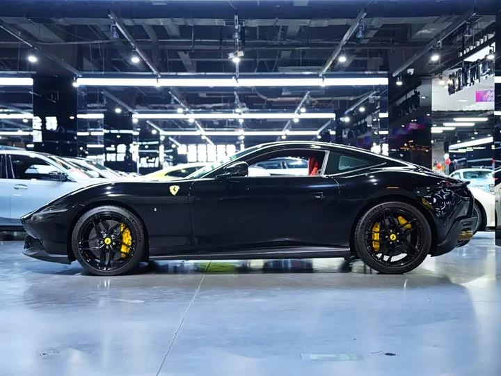 ferrari Roma