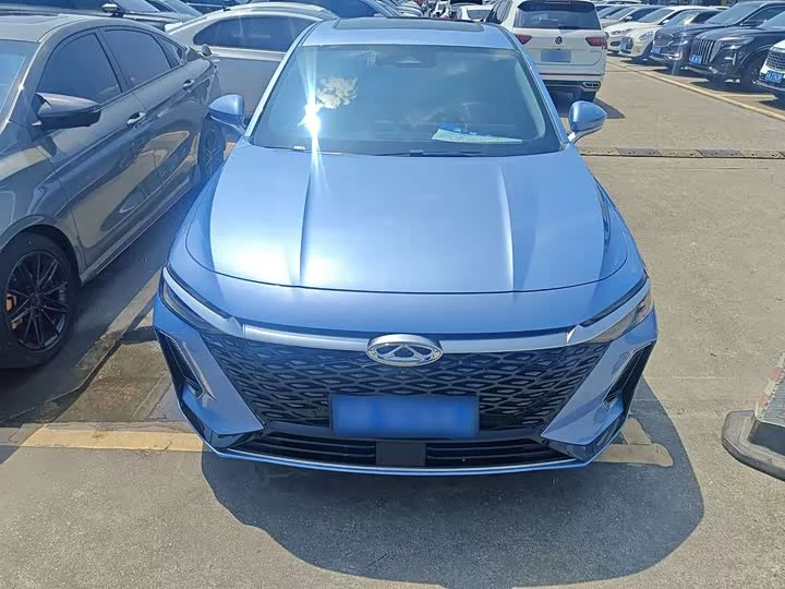 Chery Arrizo 8