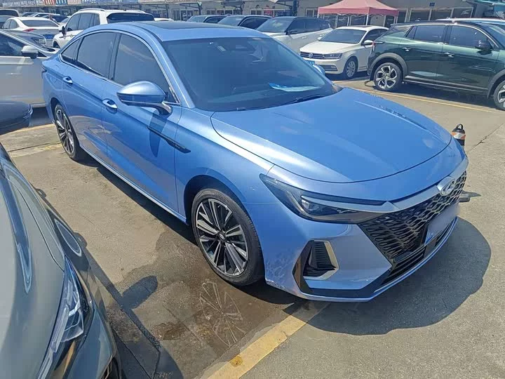 Chery Arrizo 8