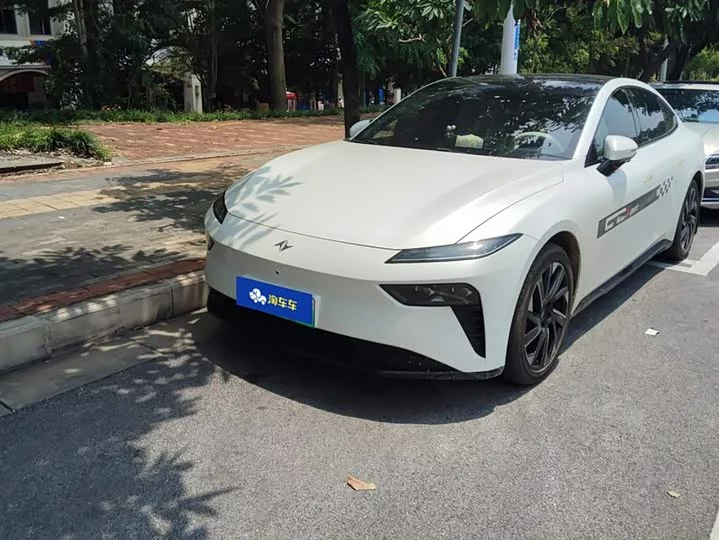 Dongfeng eπ007
