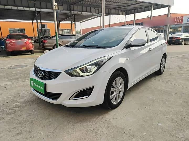 Hyundai Elantra