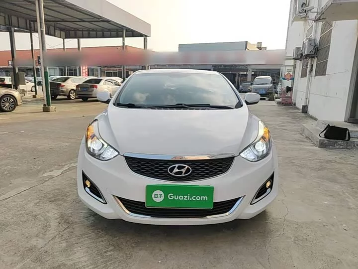 Hyundai Elantra