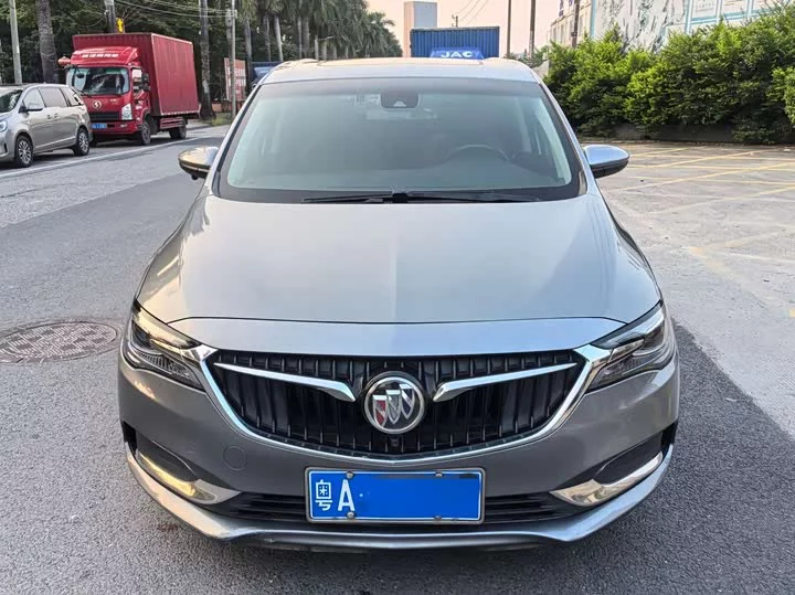 Buick GL6