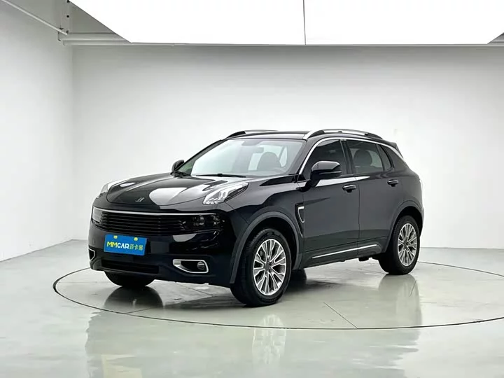 Lynk & Co 01