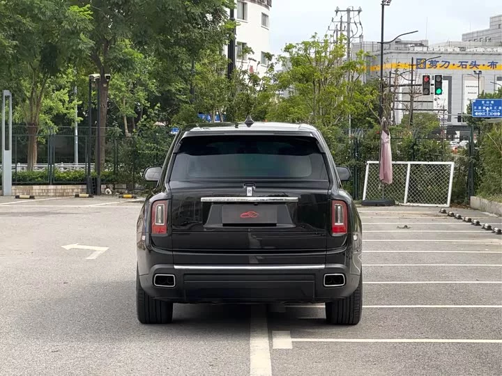 Rolls Royce Cullinan
