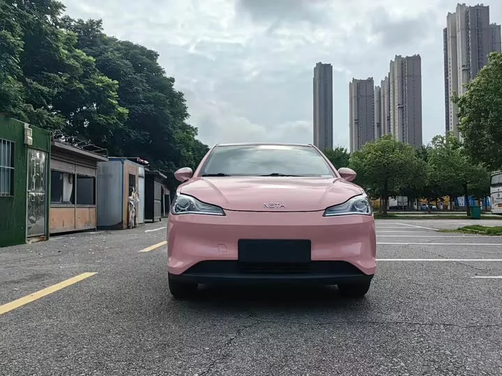 NETA Nezha V