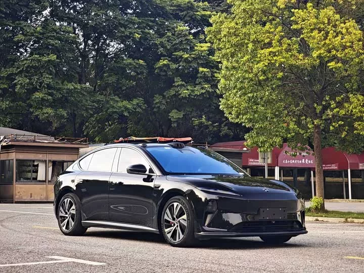 NIO ET5