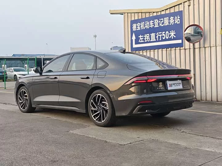 Lincoln Z