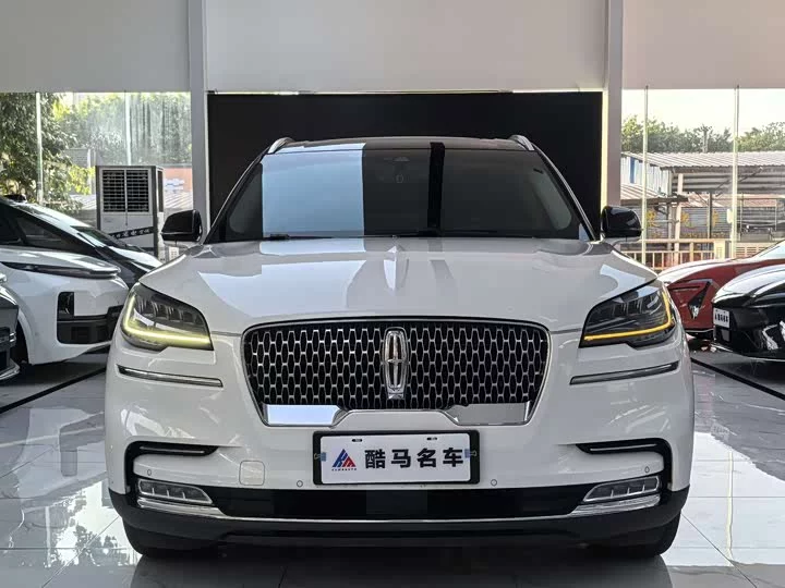 Lincoln aviator