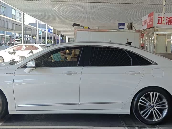 Ford Taurus