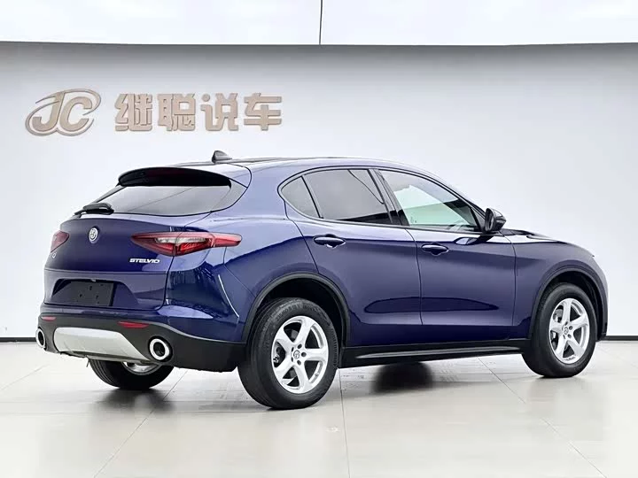 alfa romeo Stelvio