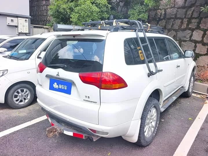 Mitsubishi Pajero Jinchang