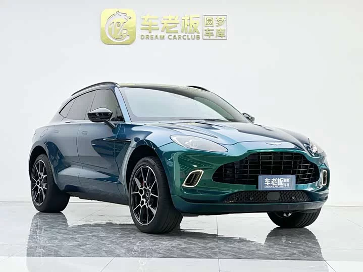 Aston Martin DBX