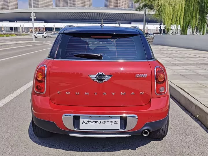 MINI COUNTRYMAN