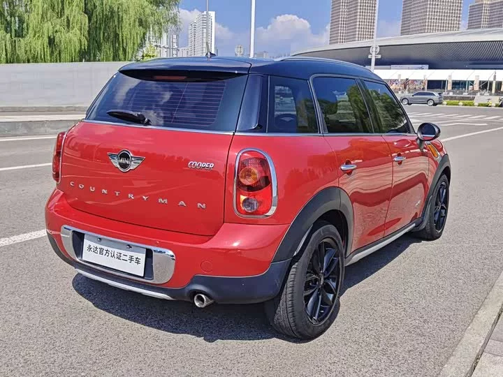 MINI COUNTRYMAN