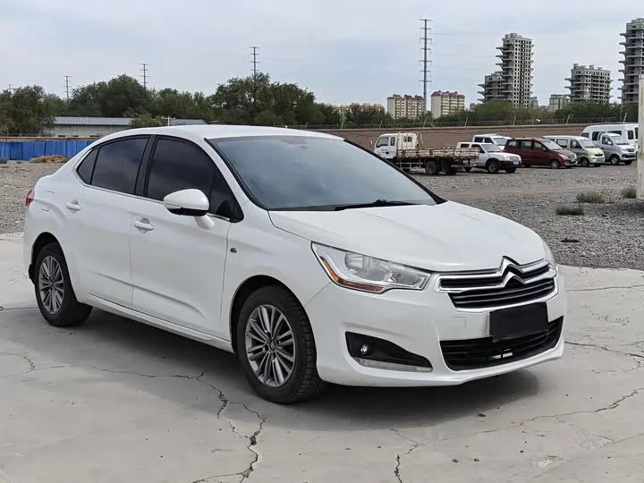 Citroën C4L