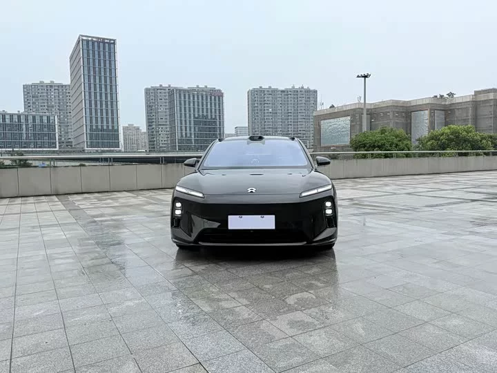NIO ET5T
