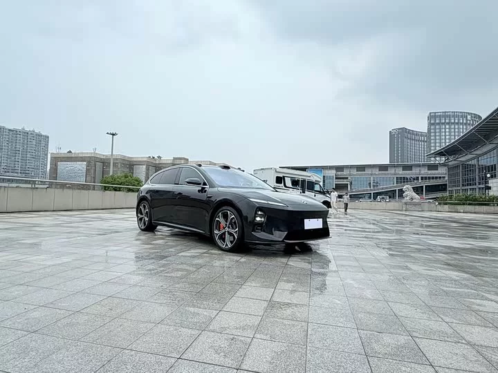 NIO ET5T