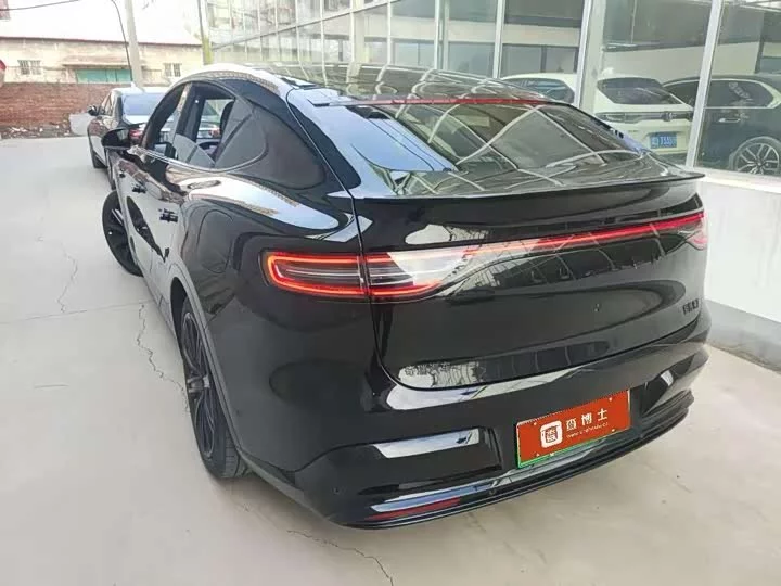 Luxeed R7
