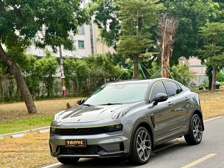 Lynk & Co 05
