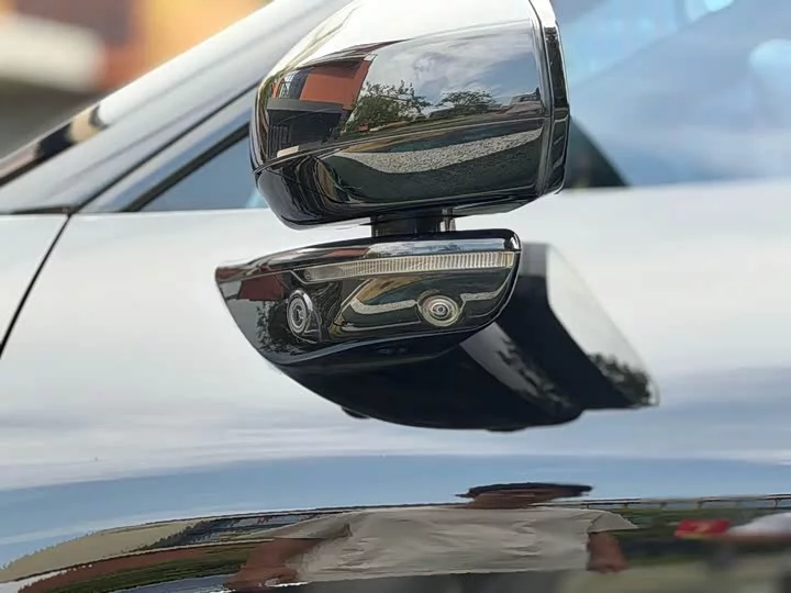 ZEEKR 007