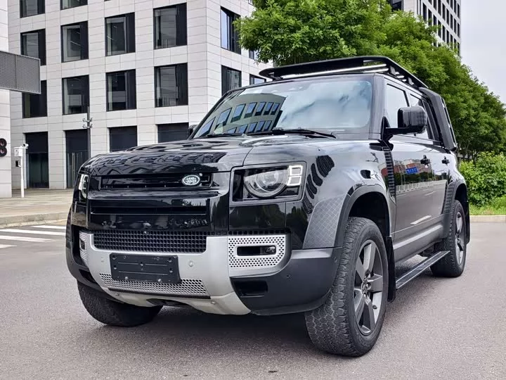 Land Rover guard