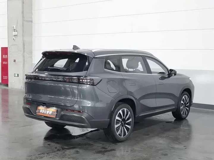 Chery Fengyun T8