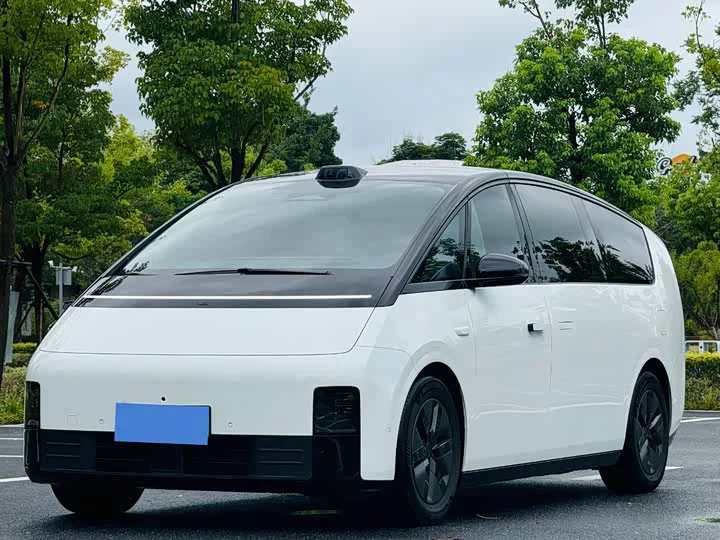 Li Ideal MEGA