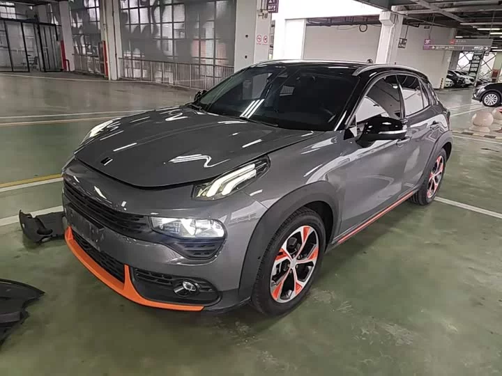 Lynk & Co 02