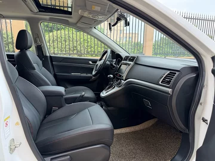 Haval M6