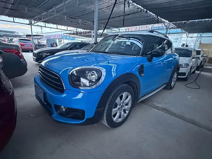 MINI COUNTRYMAN