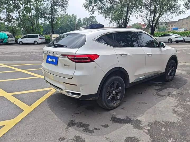 Haval F7