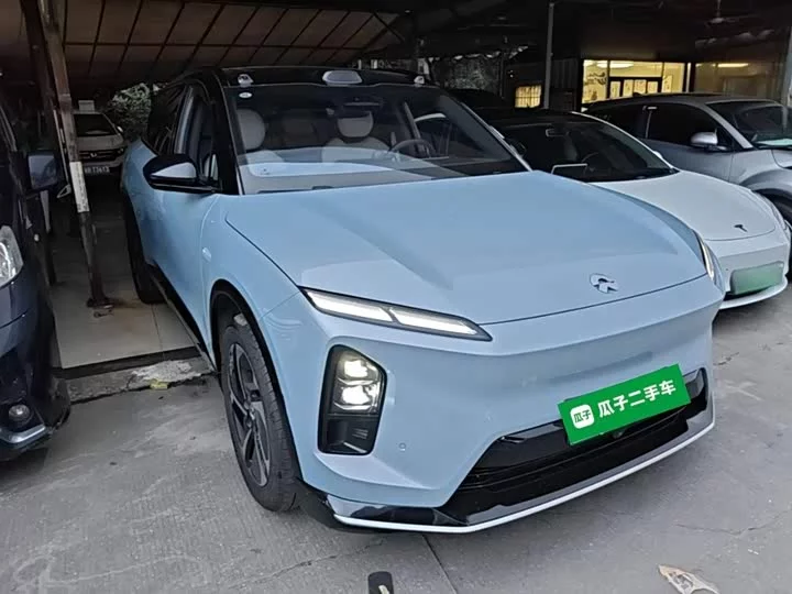 NIO ES6