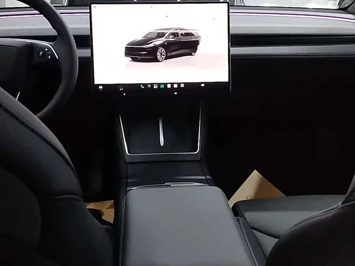 Tesla Model Y L