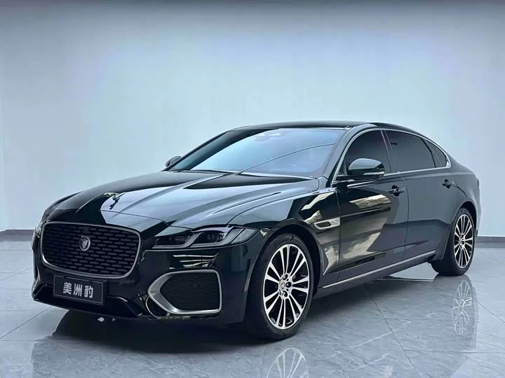 Jaguar XFL