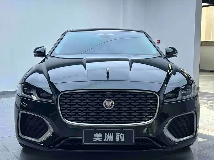 Jaguar XFL