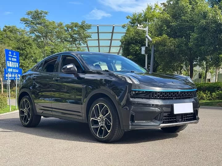 Lynk & Co 05
