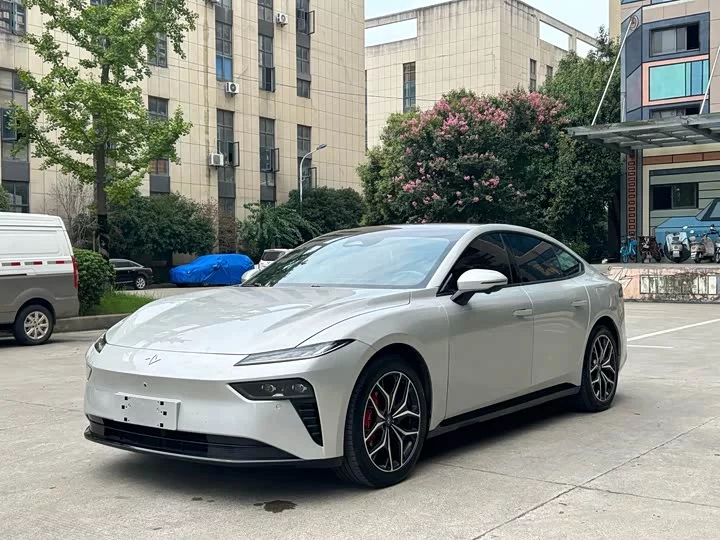 Dongfeng eπ007