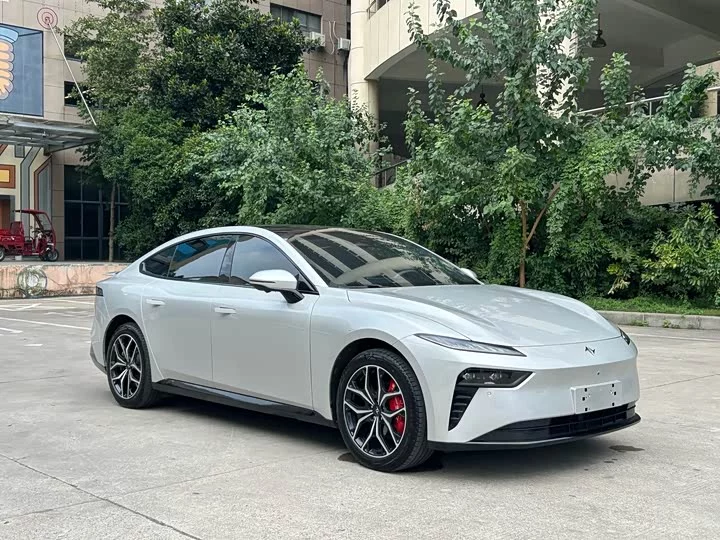 Dongfeng eπ007