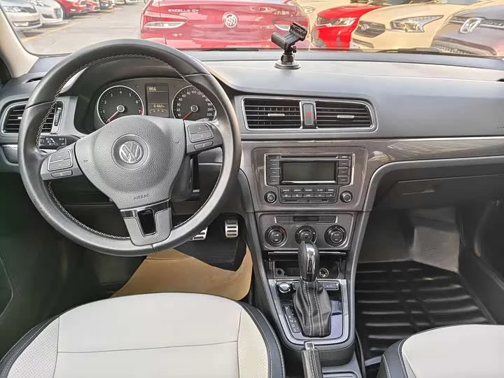 Volkswagen Lavida Wagon