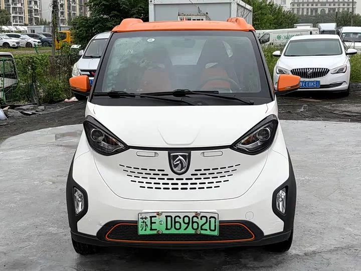 Baojun E100