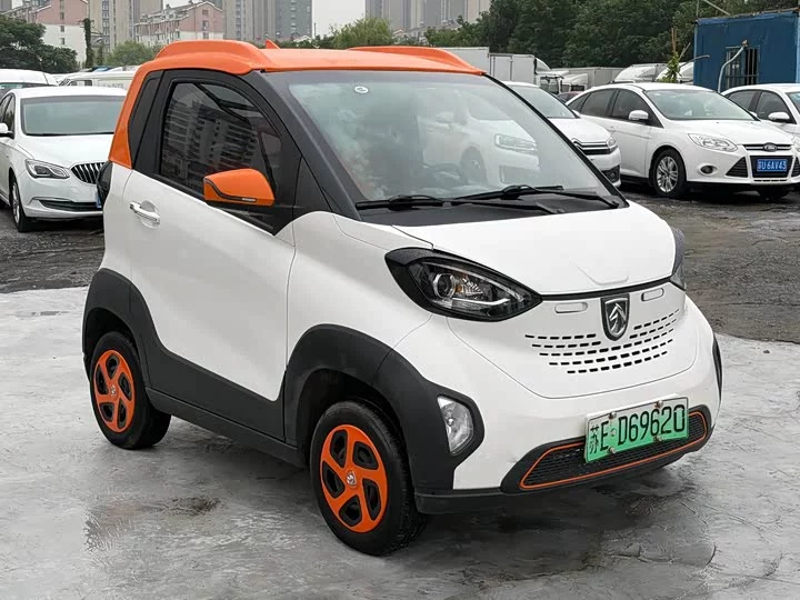 Baojun E100