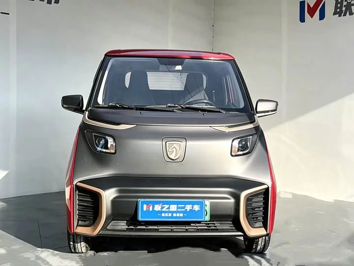 Baojun E200